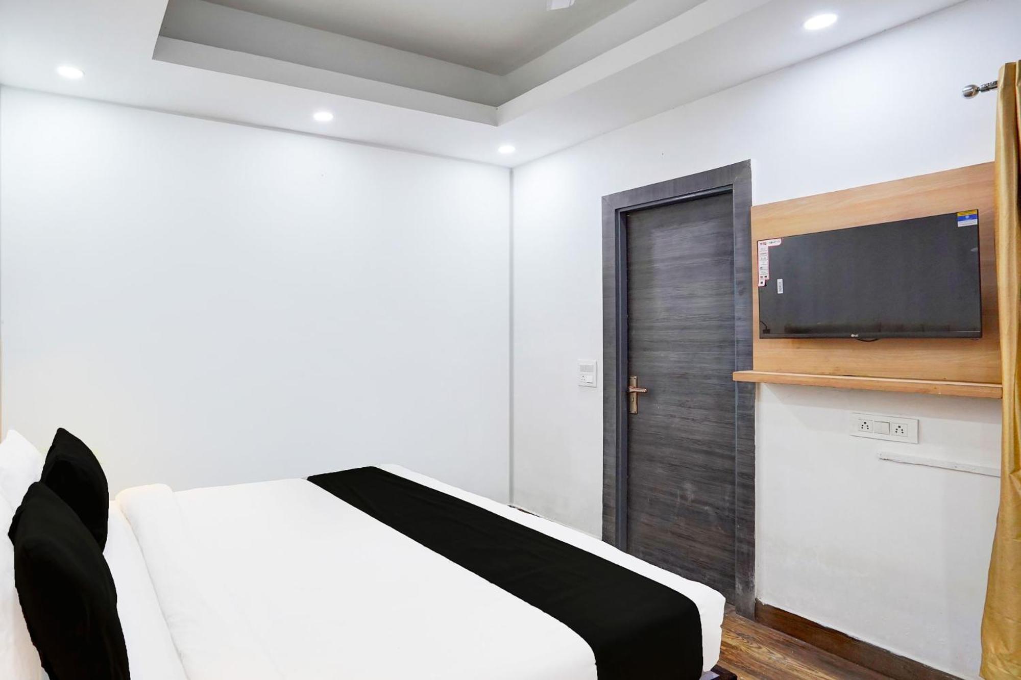 מלון Super Townhouse Sector 104 נוידה מראה חיצוני תמונה